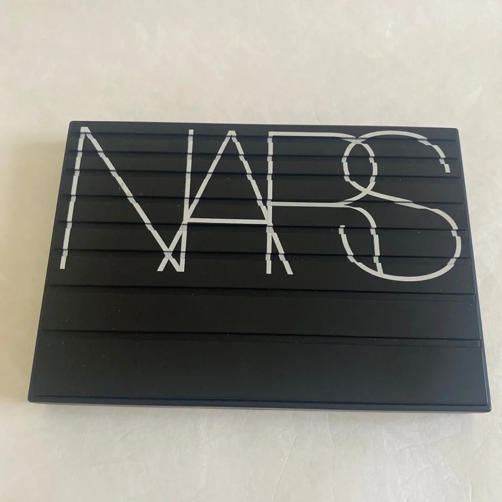 NARS Extreme Effects Eyeshadow Palette NWOB $60 EYES. UNCENSORED.